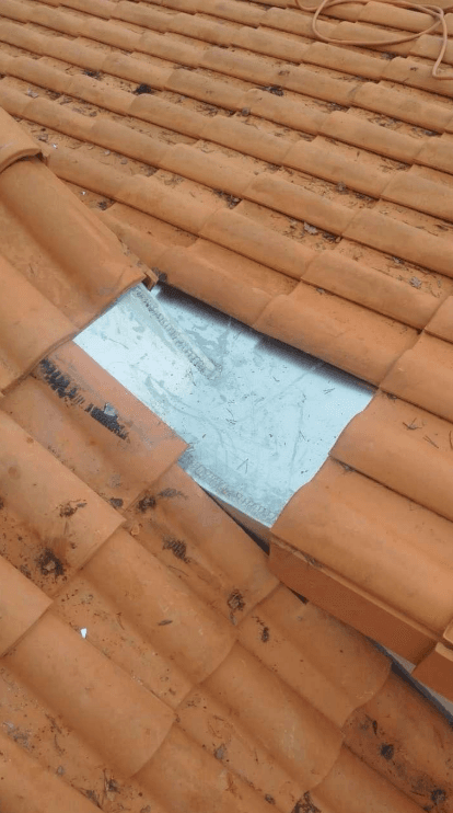Préparer toiture pour été : ventilation et hydrofuge essentiels