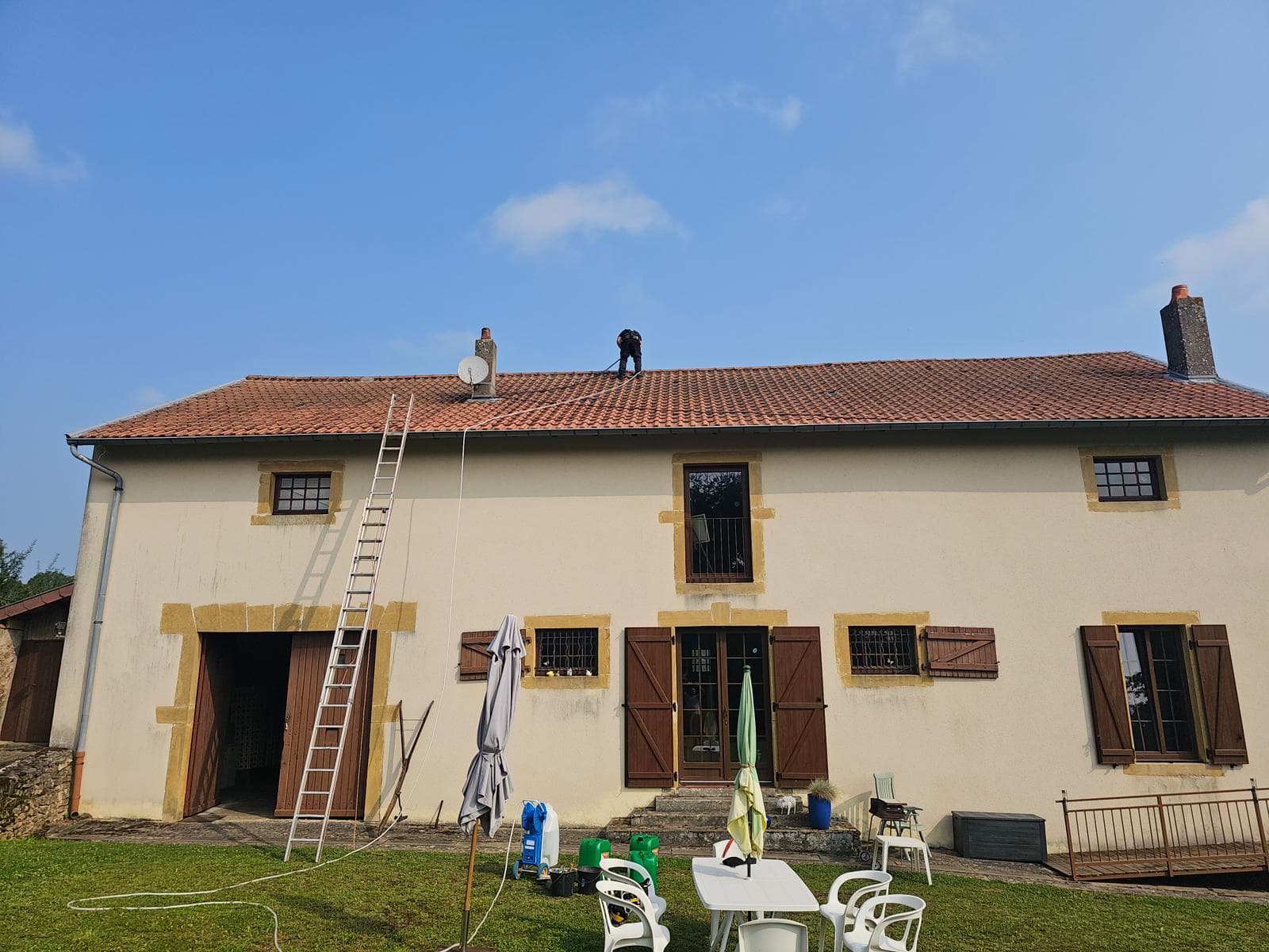 Quand changer solin métallique : signes et solutions